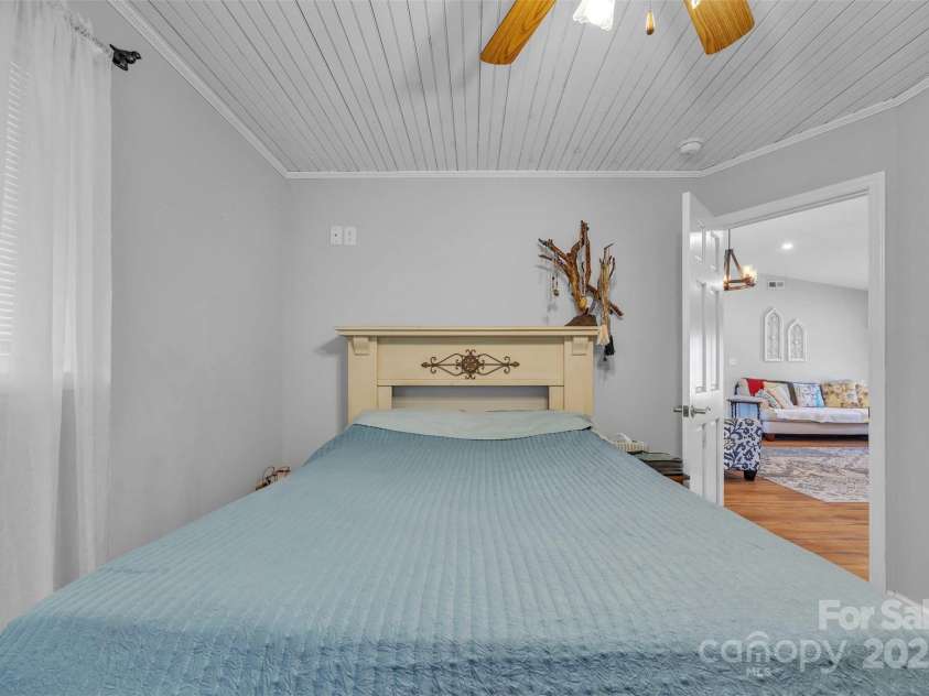 5158 Jenkins Road, Morganton, NC 28655.  MLS# CAR4273419, YatesRealty ID 22261. 