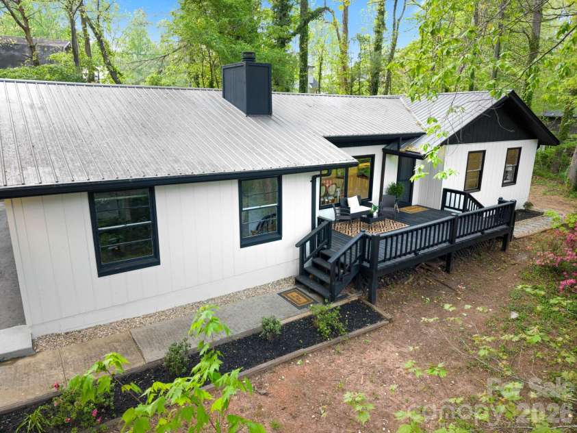 1 Virginia Lane, Cullowhee, NC 28734.  MLS# CAR4373462, YatesRealty ID 22262. 
