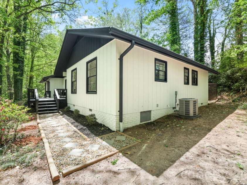 1 Virginia Lane, Cullowhee, NC 28734.  MLS# CAR4373462, YatesRealty ID 22262. 