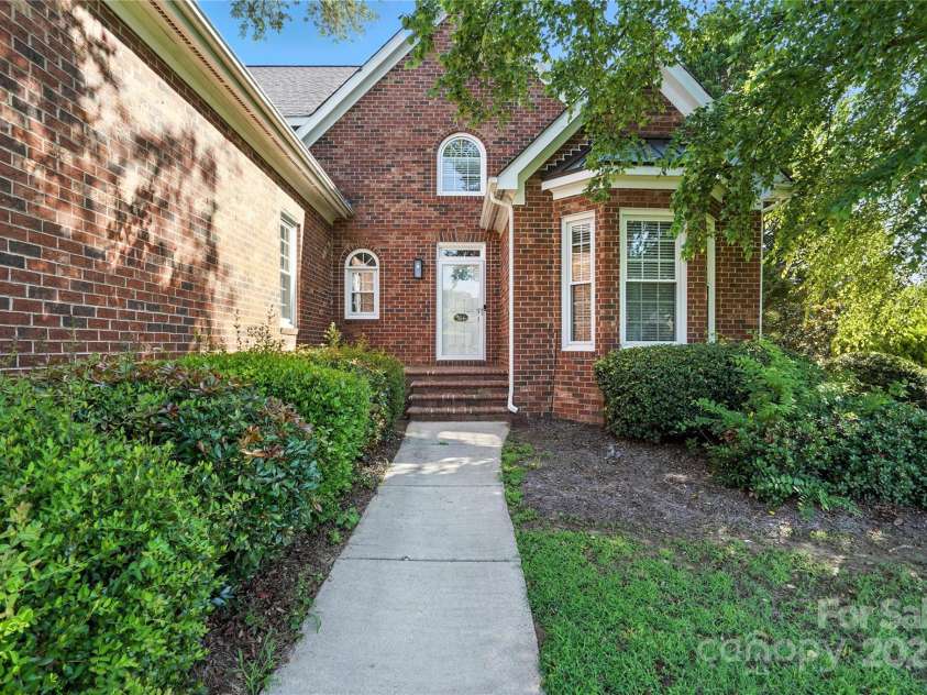 104 Fairwind Court, Fort Mill, SC 29708.  MLS# CAR4266966, YatesRealty ID 22262. 