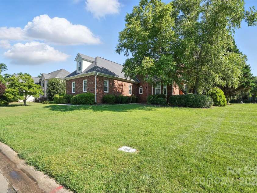 104 Fairwind Court, Fort Mill, SC 29708.  MLS# CAR4266966, YatesRealty ID 22262. 
