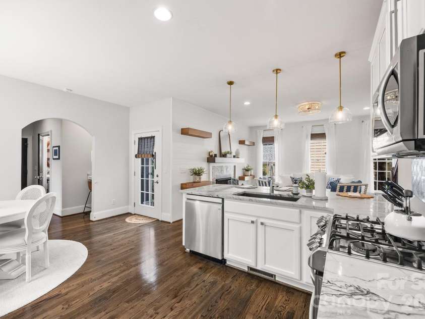 816 Victorian Way, Fort Mill, SC 29708.  MLS# CAR4373653, YatesRealty ID 22263. 