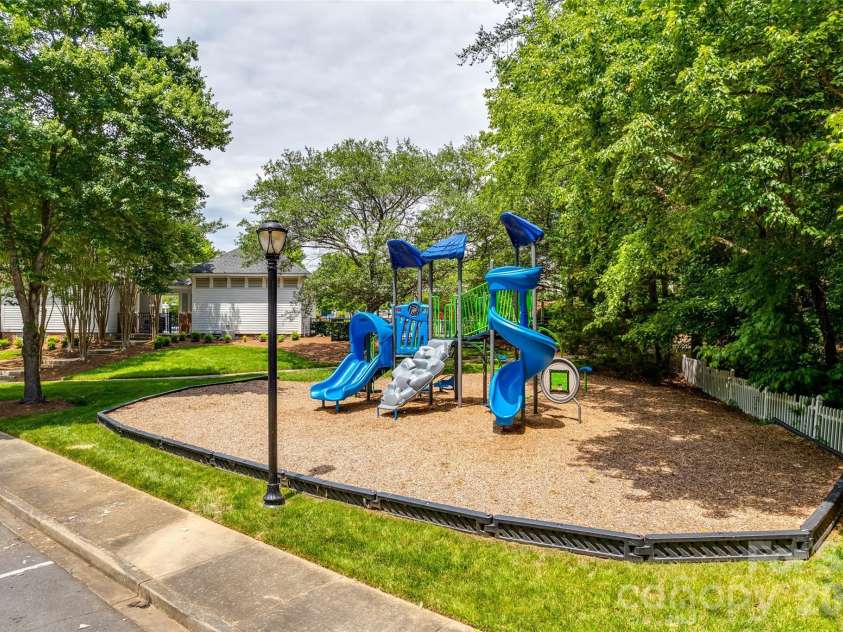 816 Victorian Way, Fort Mill, SC 29708.  MLS# CAR4373653, YatesRealty ID 22263. 