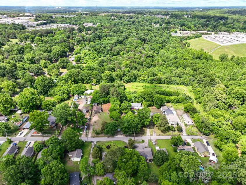 84 Sumner Avenue, Concord, NC 28027.  MLS# CAR4257881, YatesRealty ID 22263. 