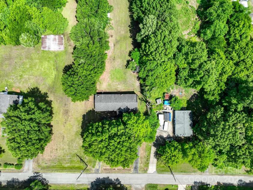 84 Sumner Avenue, Concord, NC 28027.  MLS# CAR4257881, YatesRealty ID 22263. 