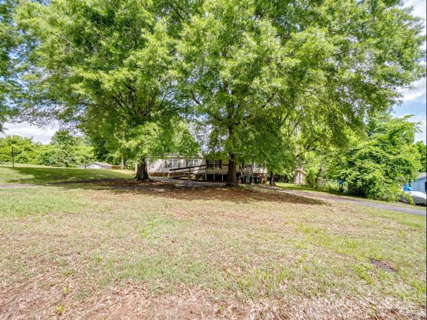 84 Sumner Avenue, Concord, NC 28027.  MLS# CAR4257881, YatesRealty ID 22263. 