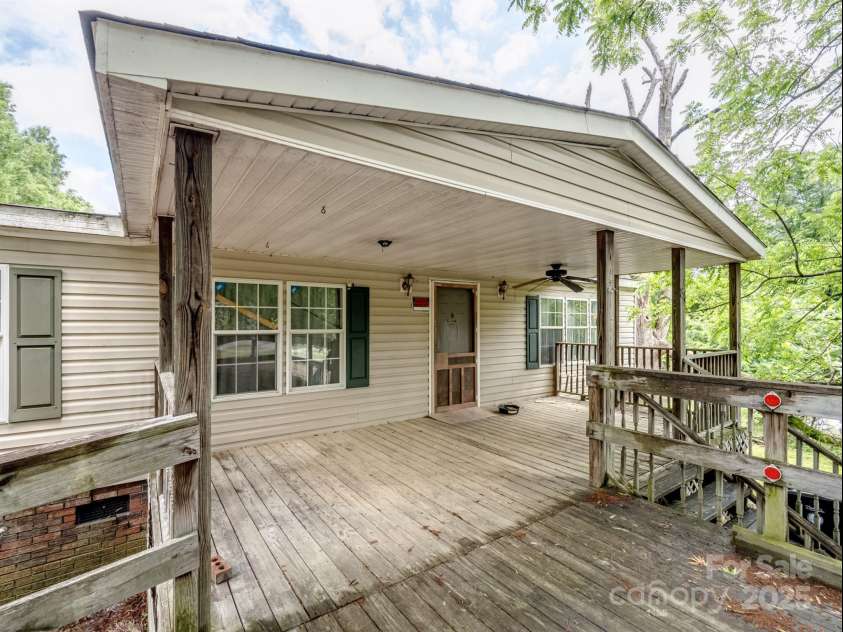 84 Sumner Avenue, Concord, NC 28027.  MLS# CAR4257881, YatesRealty ID 22263. 