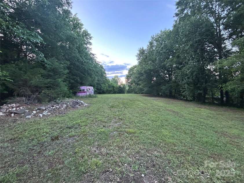 84 Sumner Avenue, Concord, NC 28027.  MLS# CAR4257881, YatesRealty ID 22263. 