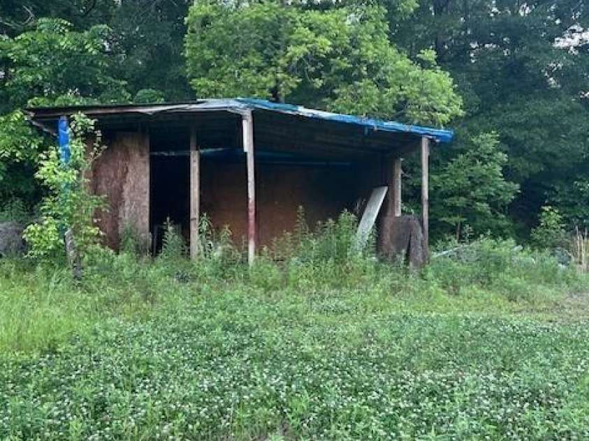 84 Sumner Avenue, Concord, NC 28027.  MLS# CAR4257881, YatesRealty ID 22263. Shed on 277 Epworth to convey