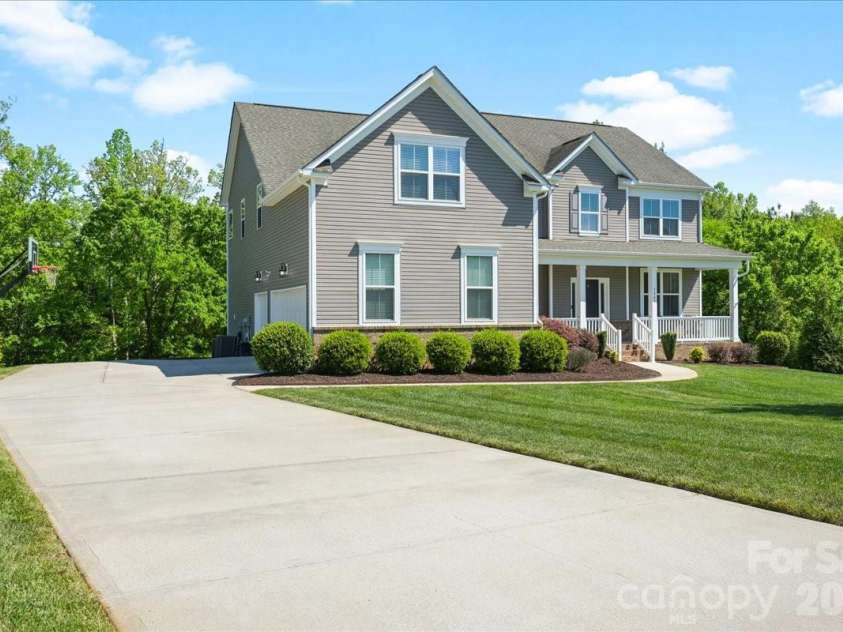 5249 Kindling Place, Concord, NC 28025.  MLS# CAR4366828, YatesRealty ID 22264. 