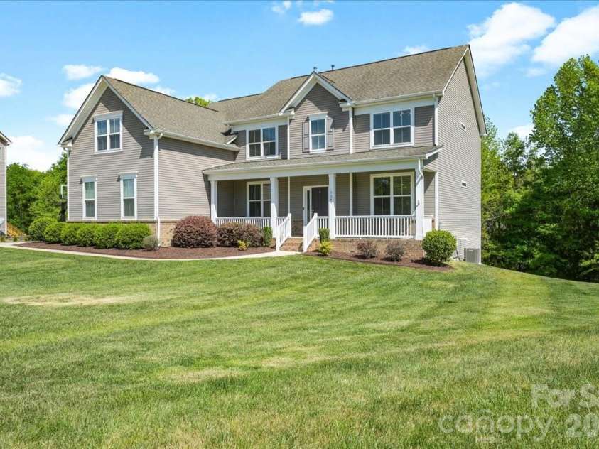 5249 Kindling Place, Concord, NC 28025.  MLS# CAR4366828, YatesRealty ID 22264. 