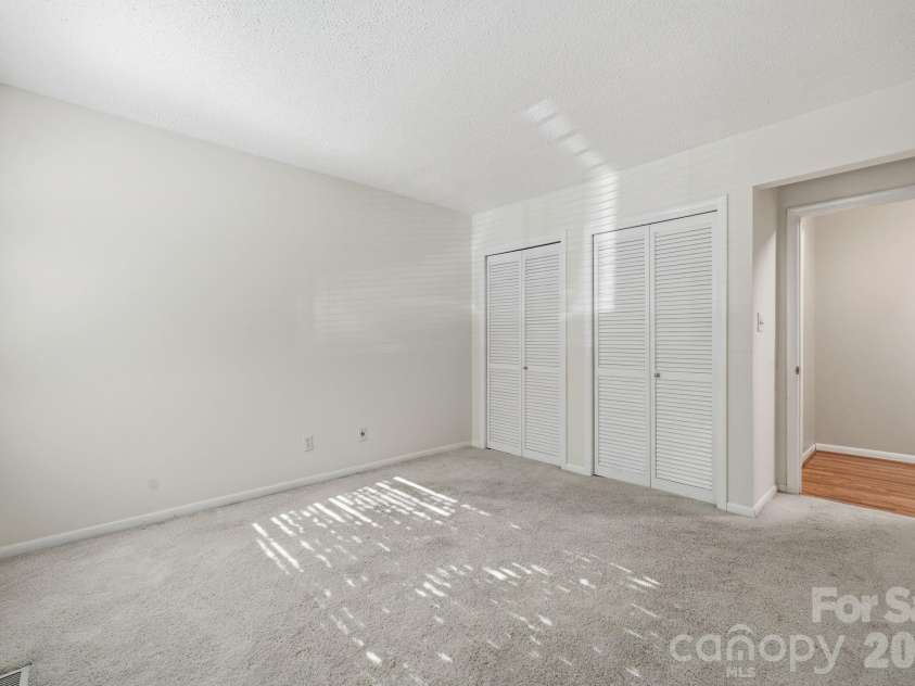 201 Riverview Terrace, Lake Wylie, SC 29710.  MLS# CAR4316680, YatesRealty ID 22265. Main level guest bedroom