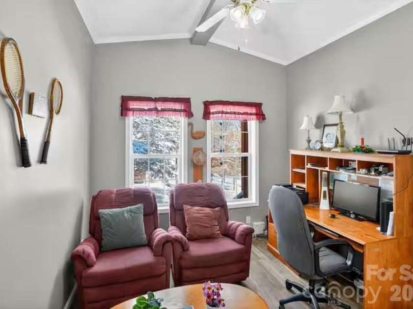 701 Charter Hills Road, Beech Mountain, NC 28604.  MLS# CAR4375114, YatesRealty ID 22265. 