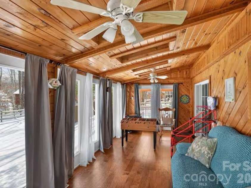 701 Charter Hills Road, Beech Mountain, NC 28604.  MLS# CAR4375114, YatesRealty ID 22265. 