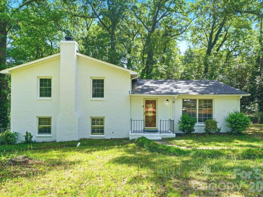 1412 Rama Road, Charlotte, NC 28211.  MLS# CAR4374622, YatesRealty ID 22266. 