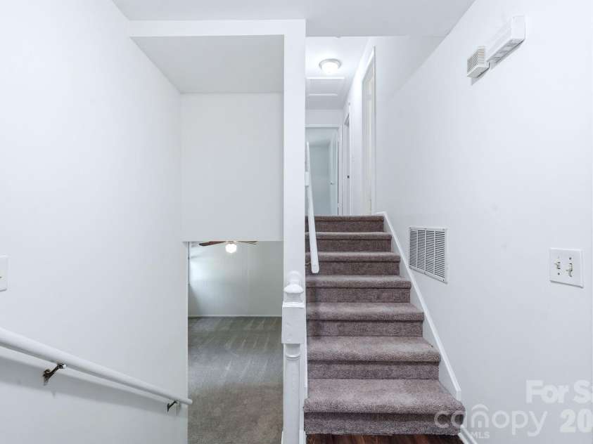 1412 Rama Road, Charlotte, NC 28211.  MLS# CAR4374622, YatesRealty ID 22266. 