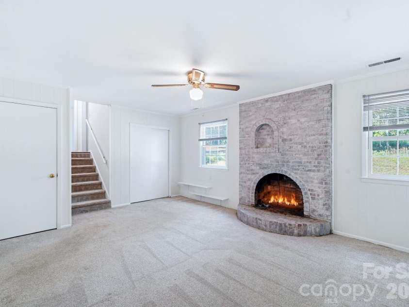 1412 Rama Road, Charlotte, NC 28211.  MLS# CAR4374622, YatesRealty ID 22266. 