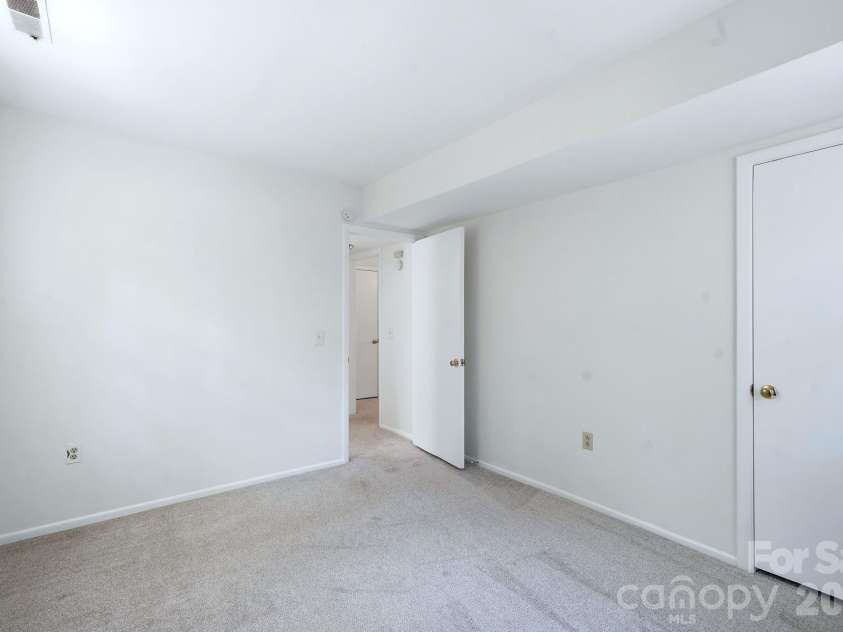 1412 Rama Road, Charlotte, NC 28211.  MLS# CAR4374622, YatesRealty ID 22266. Bedroom 1