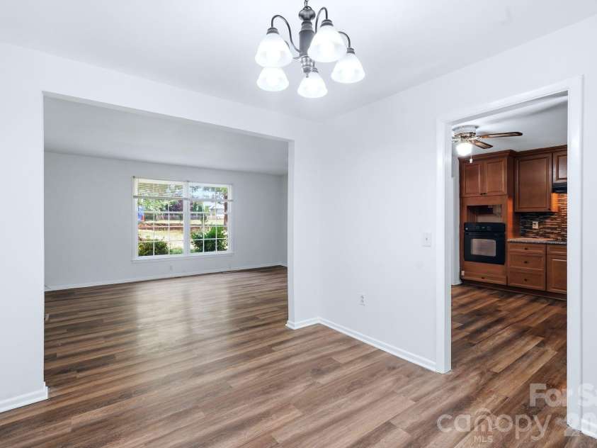 1412 Rama Road, Charlotte, NC 28211.  MLS# CAR4374622, YatesRealty ID 22266. Dining room