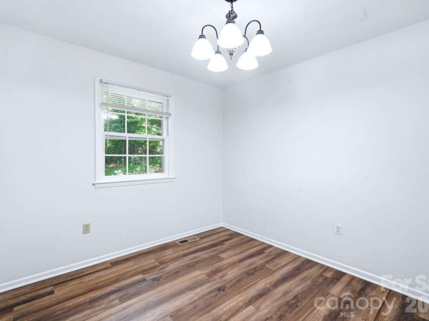 1412 Rama Road, Charlotte, NC 28211.  MLS# CAR4374622, YatesRealty ID 22266. Dining room