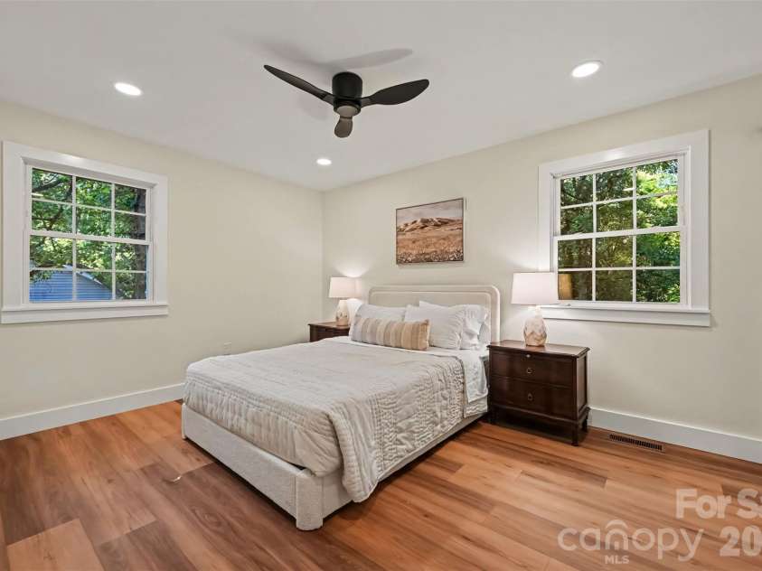 1412 Rama Road, Charlotte, NC 28211.  MLS# CAR4434818, YatesRealty ID 22266. Upper level primary