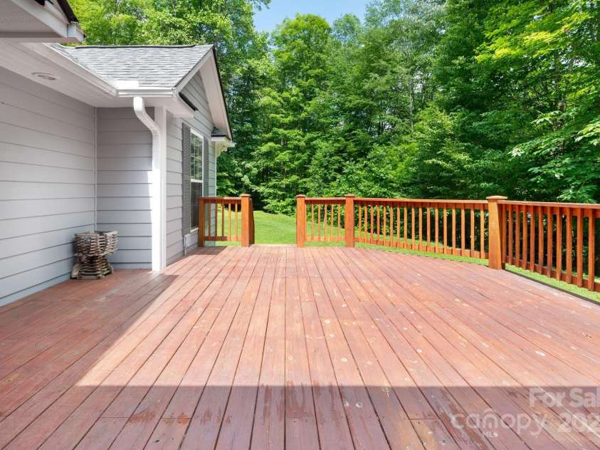 178 Susanna Cove Road, Mars Hill, NC 28754.  MLS# CAR4267675, YatesRealty ID 22266. Large Front Porch
