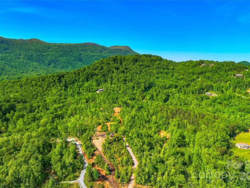 1 Constant Lane, Columbus, NC 28722.  MLS# CAR4274908, YatesRealty ID 22267. 