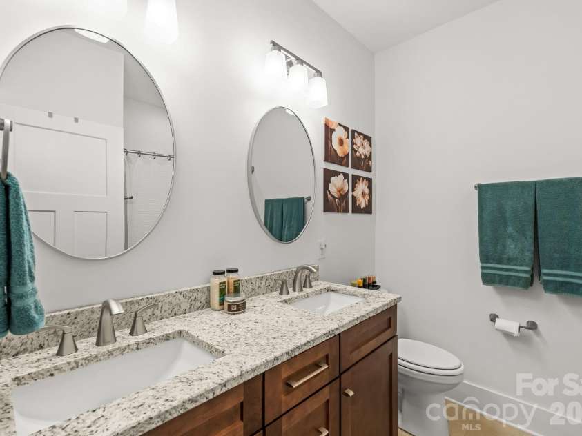 383 Rolling Road, Lexington, NC 27292.  MLS# CAR4375158, YatesRealty ID 22267. 