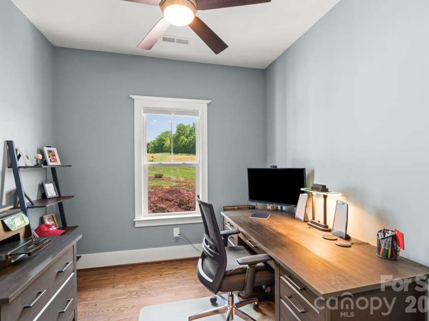 383 Rolling Road, Lexington, NC 27292.  MLS# CAR4375158, YatesRealty ID 22267. 