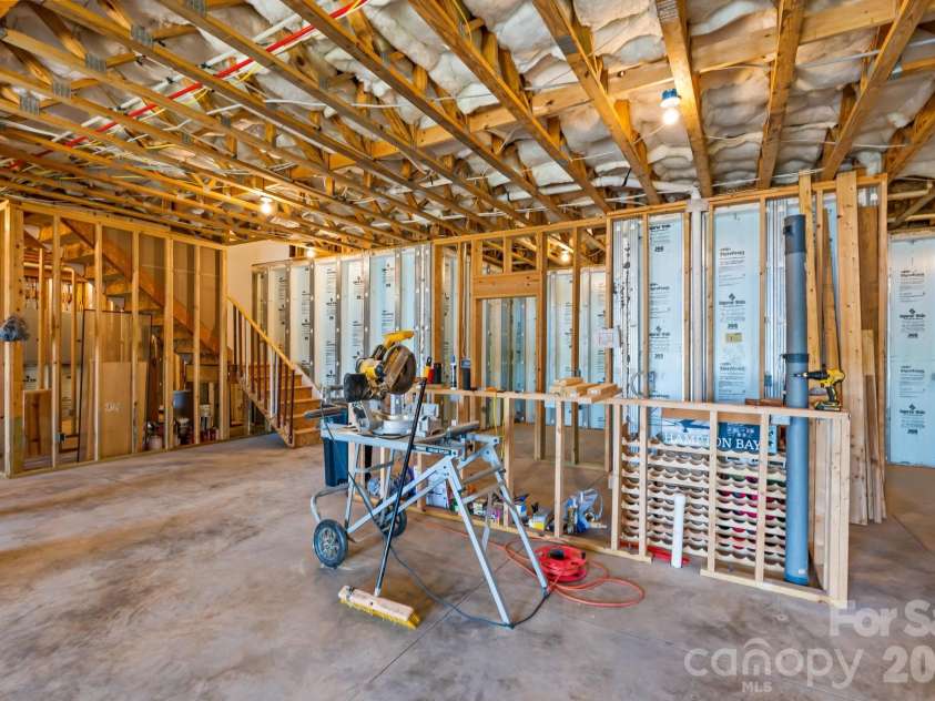 383 Rolling Road, Lexington, NC 27292.  MLS# CAR4375158, YatesRealty ID 22267. 