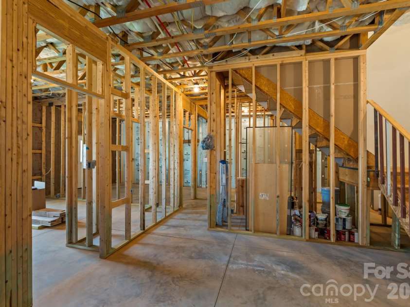 383 Rolling Road, Lexington, NC 27292.  MLS# CAR4375158, YatesRealty ID 22267. 