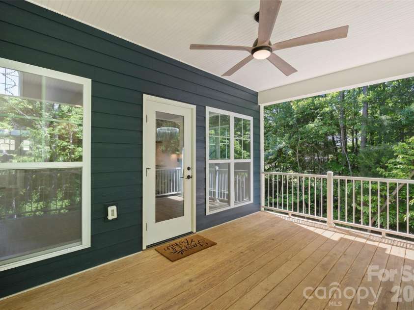 1607 Freemont Drive, Alexis, NC 28006.  MLS# CAR4368958, YatesRealty ID 22268. 