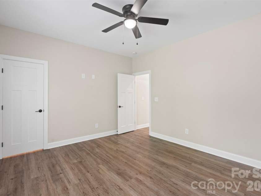 1607 Freemont Drive, Alexis, NC 28006.  MLS# CAR4368958, YatesRealty ID 22268. 