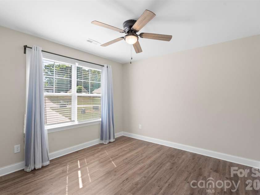 1607 Freemont Drive, Alexis, NC 28006.  MLS# CAR4368958, YatesRealty ID 22268. 