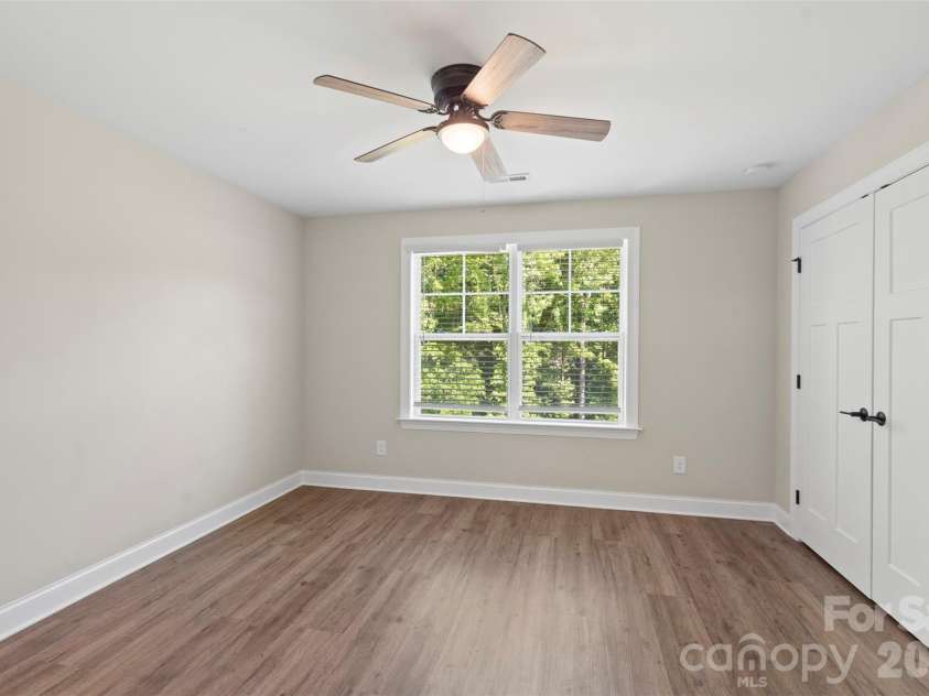 1607 Freemont Drive, Alexis, NC 28006.  MLS# CAR4368958, YatesRealty ID 22268. 