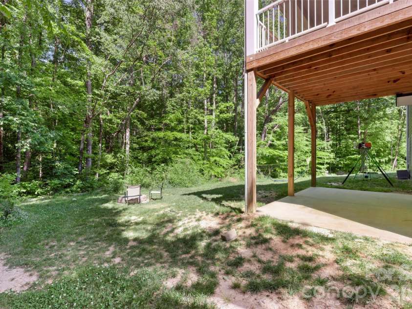 1607 Freemont Drive, Alexis, NC 28006.  MLS# CAR4368958, YatesRealty ID 22268. 
