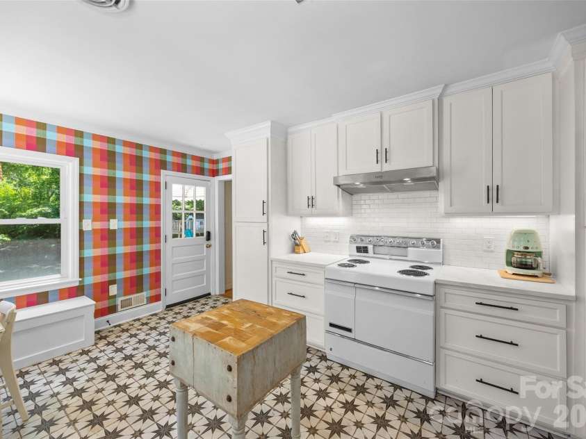 632 Sedgewood Drive, Rock Hill, SC 29732.  MLS# CAR4376198, YatesRealty ID 22269. 