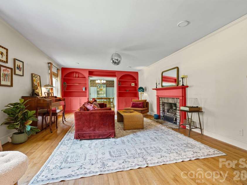 632 Sedgewood Drive, Rock Hill, SC 29732.  MLS# CAR4376198, YatesRealty ID 22269. Another charming fireplace.