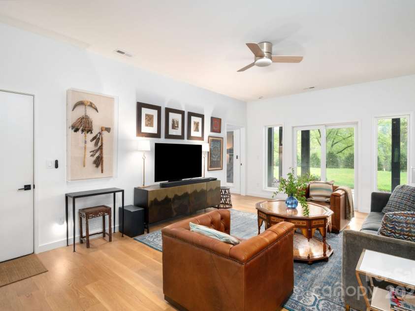 8 Midland Drive, Asheville, NC 28804.  MLS# CAR4254224, YatesRealty ID 22269. Den/living space on lower level.