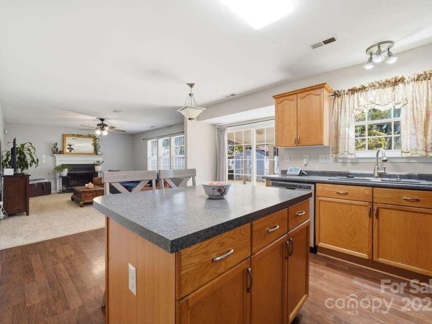 110 Nahcotta Drive, Mooresville, NC 28115.  MLS# CAR4318357, YatesRealty ID 2227. 