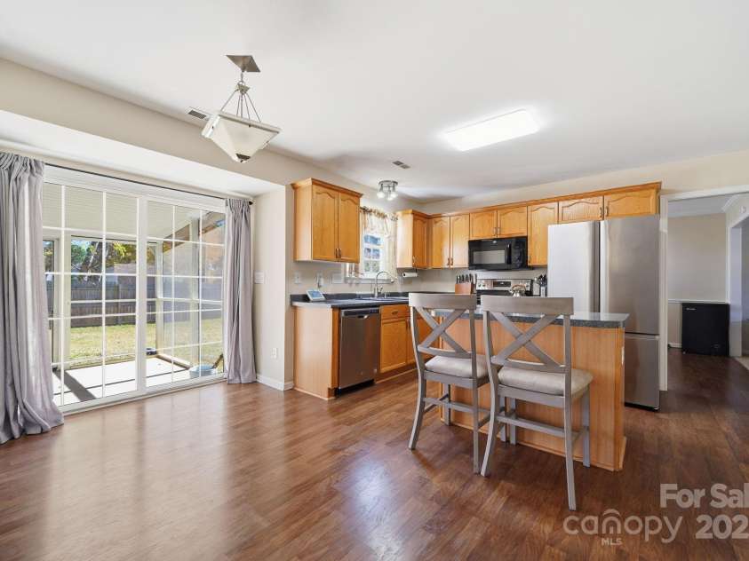 110 Nahcotta Drive, Mooresville, NC 28115.  MLS# CAR4318357, YatesRealty ID 2227. 