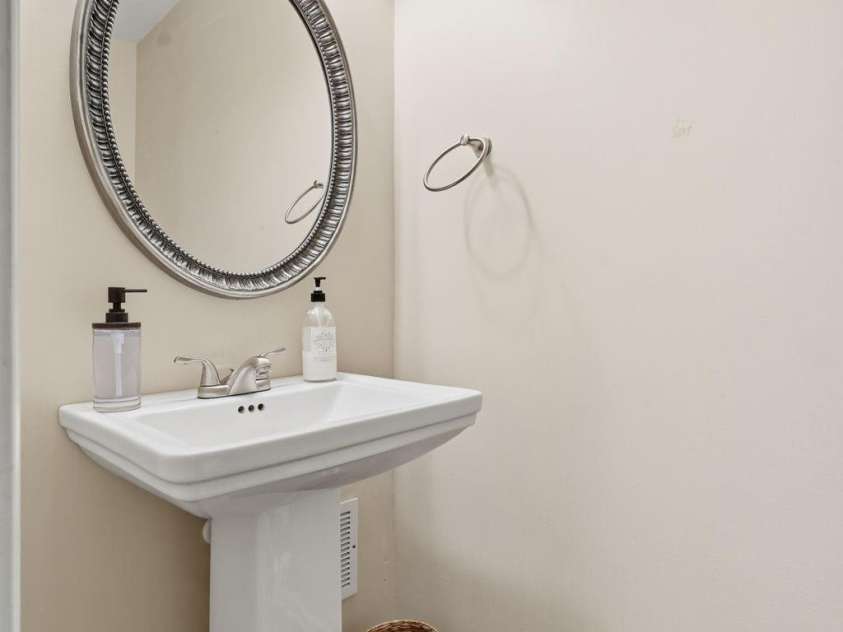 110 Nahcotta Drive, Mooresville, NC 28115.  MLS# CAR4318357, YatesRealty ID 2227. 