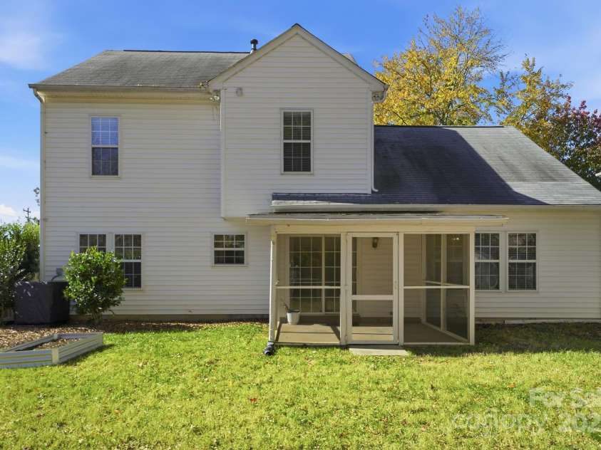 110 Nahcotta Drive, Mooresville, NC 28115.  MLS# CAR4318357, YatesRealty ID 2227. 