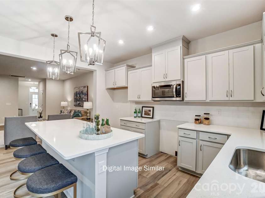 6040 Mallow Crossing Lane, Charlotte, NC 28213.  MLS# CAR4347068, YatesRealty ID 2227. 