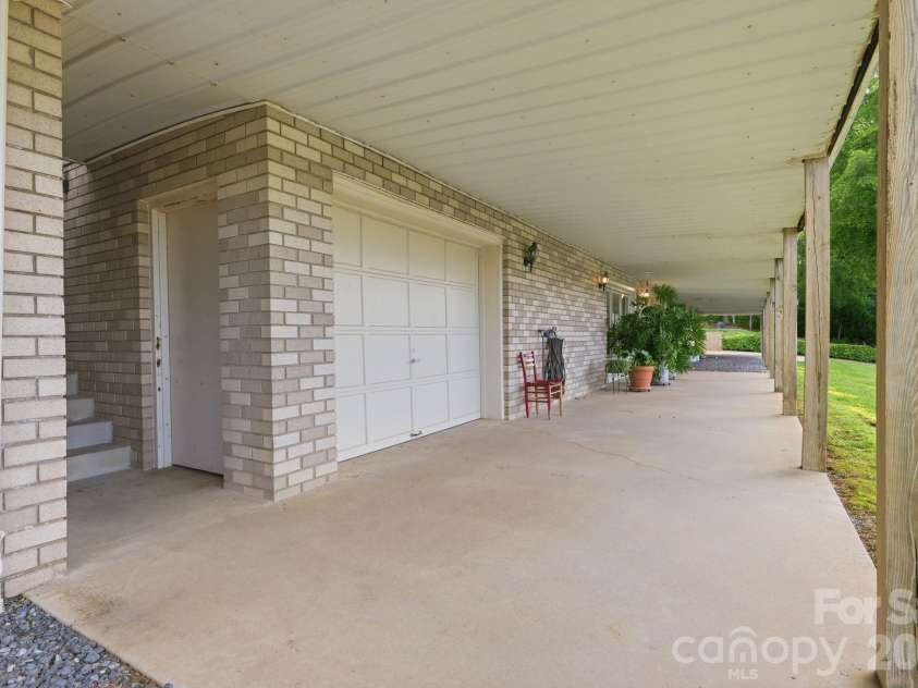 120 Shady Cove Road, Troutman, NC 28166.  MLS# CAR4377254, YatesRealty ID 22271. 