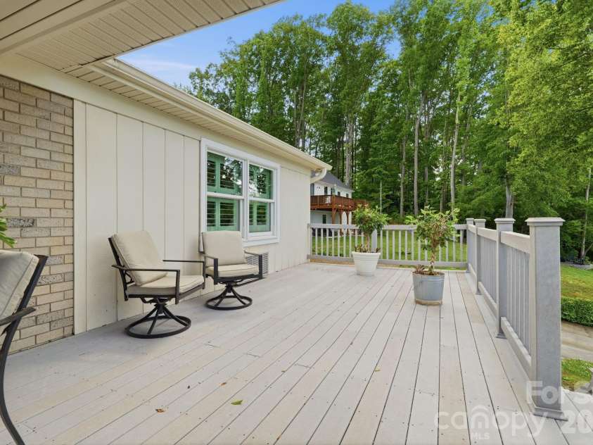 120 Shady Cove Road, Troutman, NC 28166.  MLS# CAR4377254, YatesRealty ID 22271. 