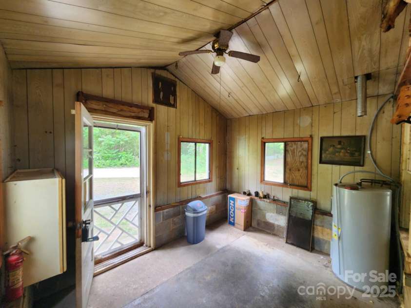 35643 City Lake Drive, Albemarle, NC 28001.  MLS# CAR4250915, YatesRealty ID 22272. Utility Room