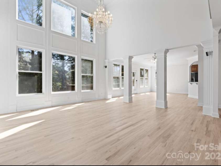 15009 Lisha Lane, Charlotte, NC 28277.  MLS# CAR4239343, YatesRealty ID 22273. 