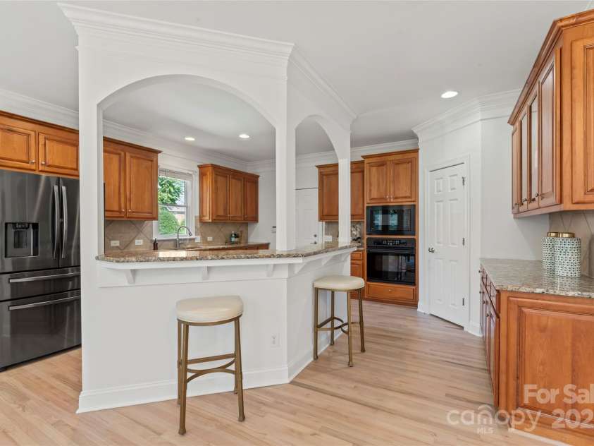 15009 Lisha Lane, Charlotte, NC 28277.  MLS# CAR4239343, YatesRealty ID 22273. 