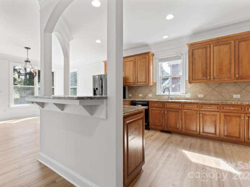 15009 Lisha Lane, Charlotte, NC 28277.  MLS# CAR4239343, YatesRealty ID 22273. 